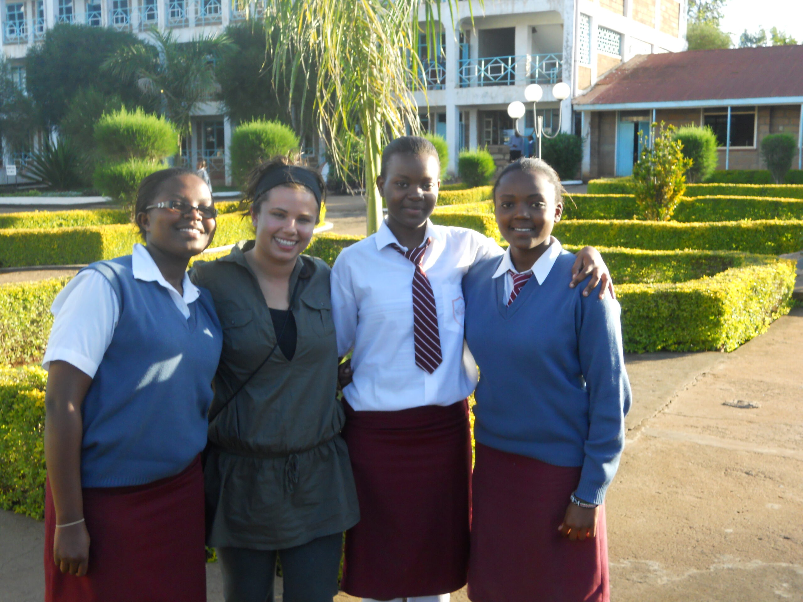 UJ Student with Chogoria, Kenyan students on Kenyan campus